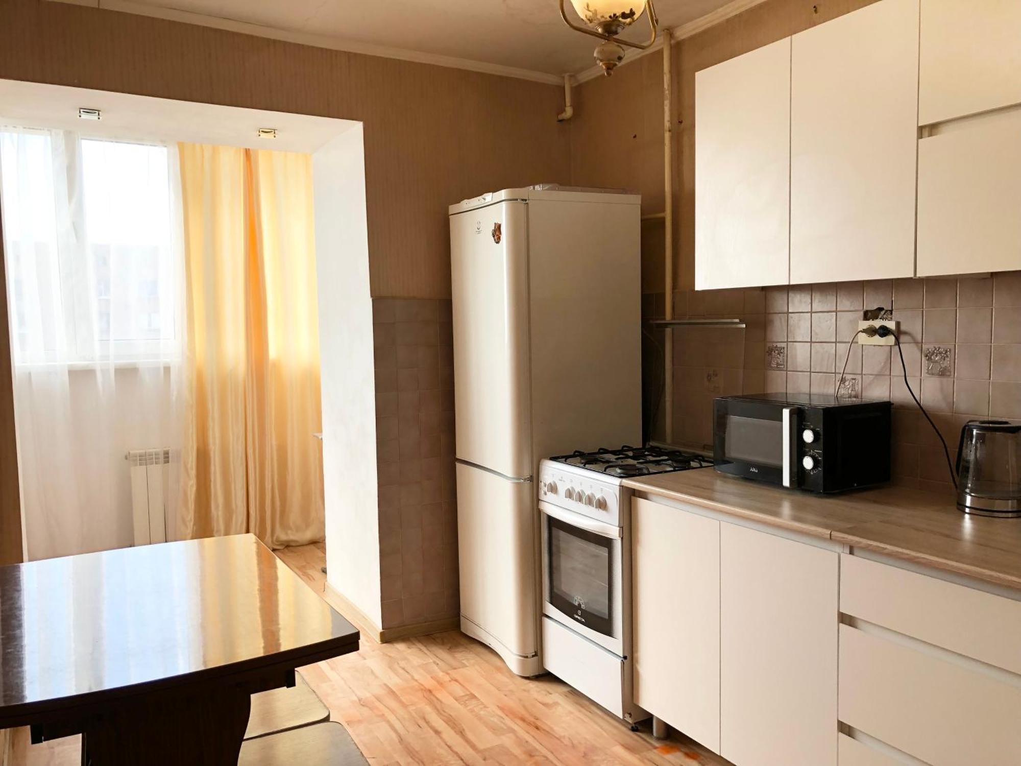 Просторная 2Комн Квартира На Школьнике Oral Exterior photo
